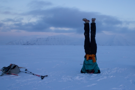 Svalbard_Jessica_handstand