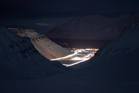Svalbard_Larsbreen_caves_part_1_Longyearbyen_at_night