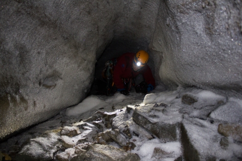 Svalbard_Larsbreen_caves_part_2_Andi_Rchannel