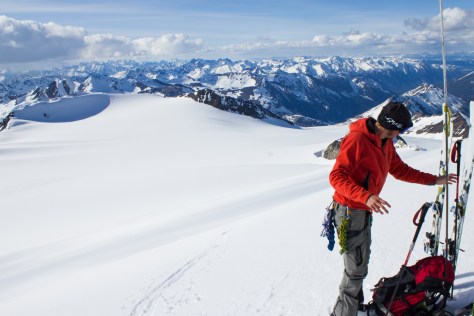 cg_spring_2016_Mt_Conrad_summit_Ben_skis