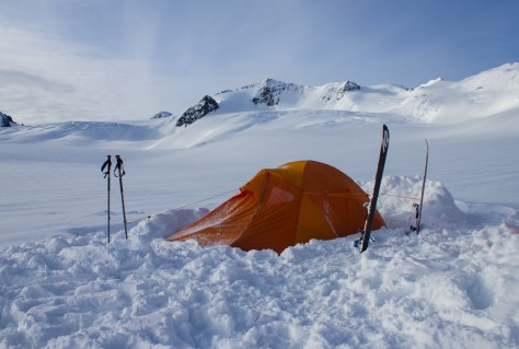 cg_spring_2016_tent_morning