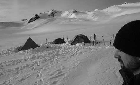 cg_spring_2016_tent_morning_noel